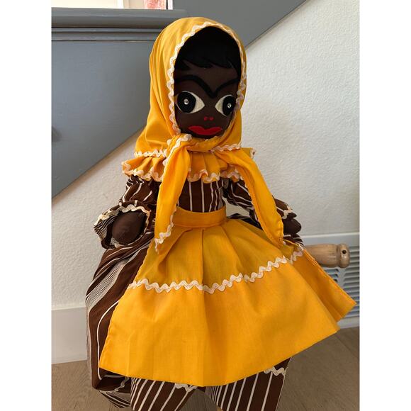Vintage Folk Art Sitting Doll Jamaican Caribbean Ethnic Cultural Decor Collect - Picture 1 of 5